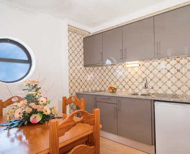 APARTAMENTOS 1 QUARTO (2 PESSOAS)  Mirachoro Praia da Rocha ** en Portimão