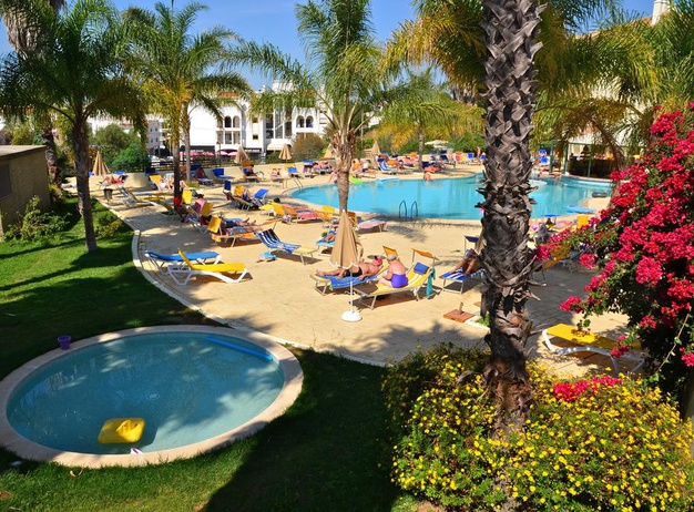 Piscina  Mirachoro Carvoeiro **** en Algarve