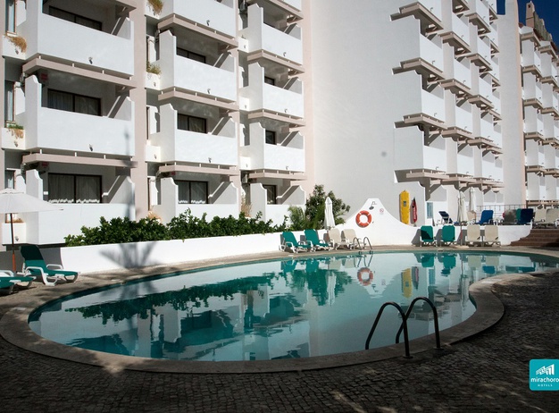 PISCINA  Mirachoro Albufeira *** en Albufeira