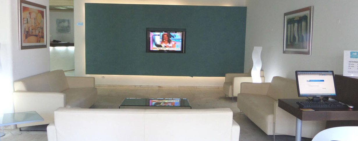 Sala de jogos e TV  Mirachoro Albufeira *** en Albufeira