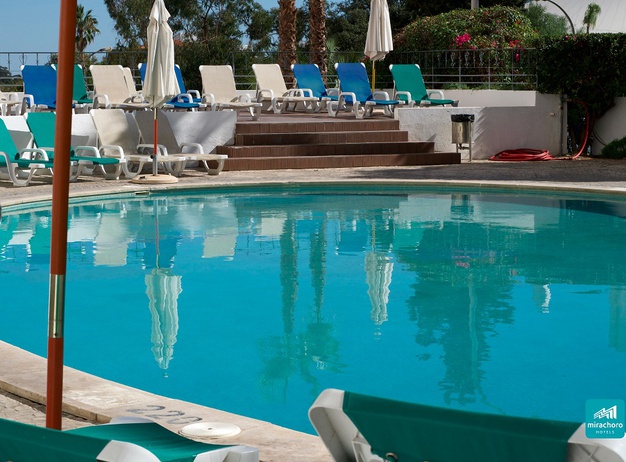 PISCINA  Mirachoro Albufeira *** en Albufeira