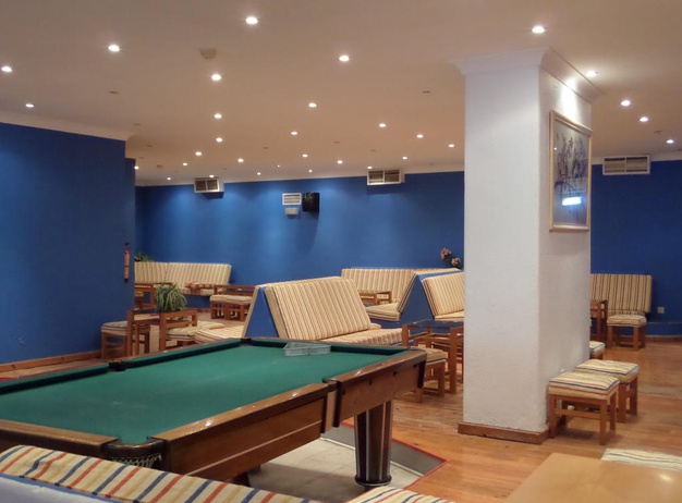 Sala de jogos  Mirachoro Albufeira *** en Albufeira
