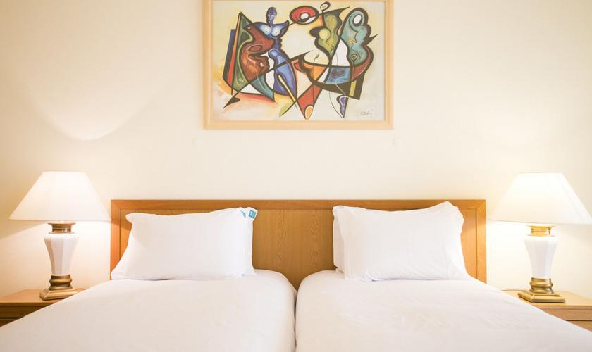 Quarto twin  Mirachoro Carvoeiro **** Algarve Quarto twin  Mirachoro Carvoeiro **** Algarve