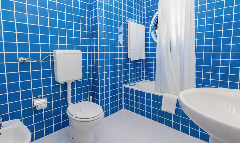 Apartamento com 1 Quarto e Varanda (2 Adultos) Hotel Mirachoro Praia da Rocha ** Portimão Apartamento com 1 Quarto e Varanda (2 Adultos) Hotel Mirachoro Praia da Rocha ** Portimão