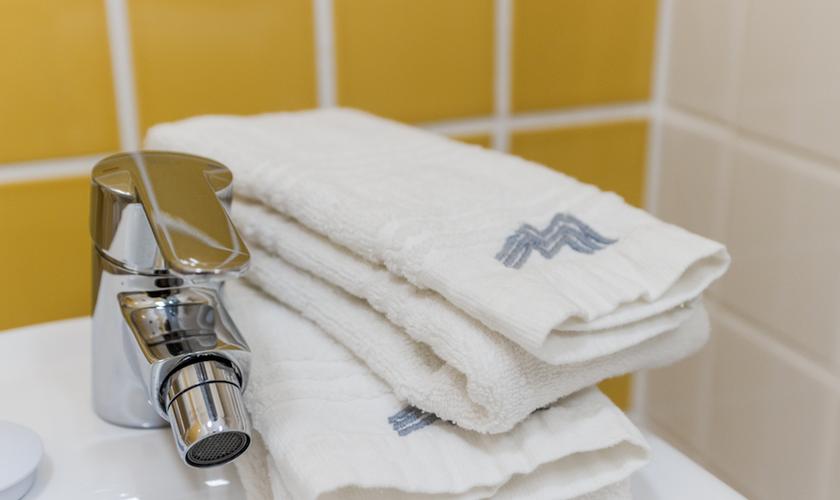 Apartamento com 1 Quarto e Varanda (4 Adultos) Hotel Mirachoro Praia da Rocha ** Portimão Apartamento com 1 Quarto e Varanda (4 Adultos) Hotel Mirachoro Praia da Rocha ** Portimão